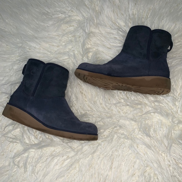 Ugg kristin boot size 9 Clearance
